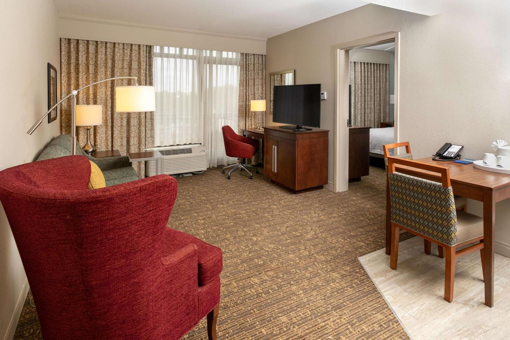 Hampton & Nashville-green Hills Hotel 3*