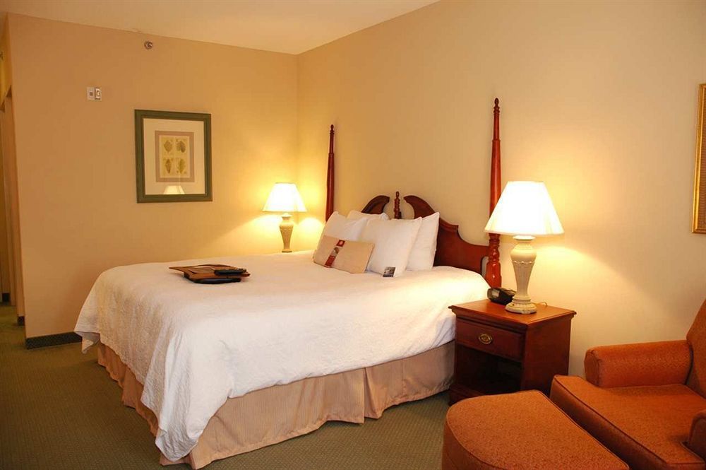 Hampton & Nashville-green Hills Hotel 3*
