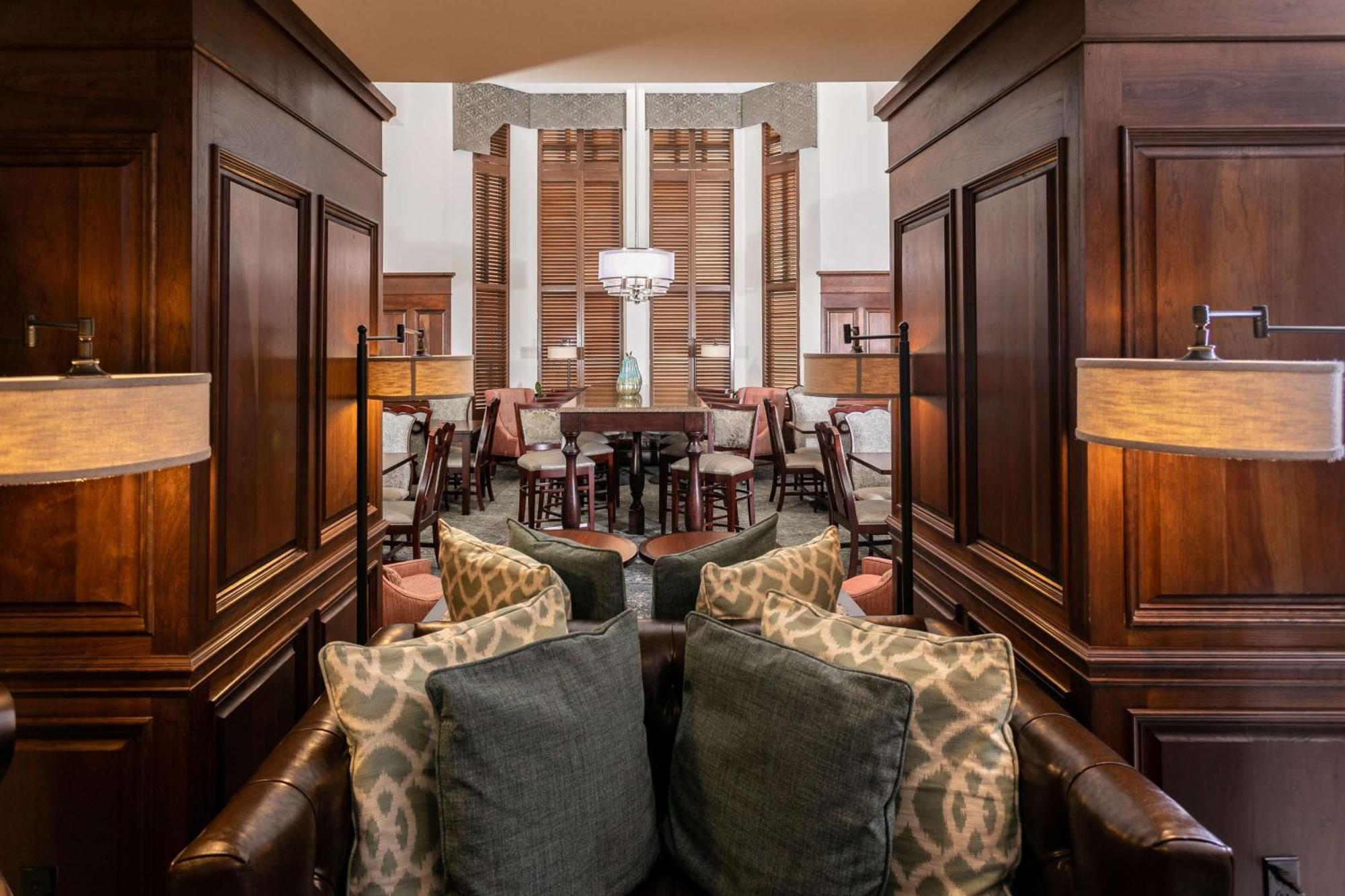Hampton & Nashville-green Hills Hotel 3*